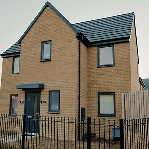 Willow Heights Modern 5-7 Persons/3 Bed Detached , Rotherham United Kingdom