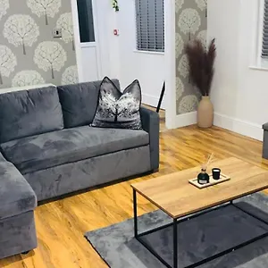  Apartment The Elegant Garden
