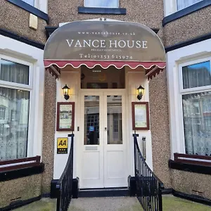  Apartment Vance House